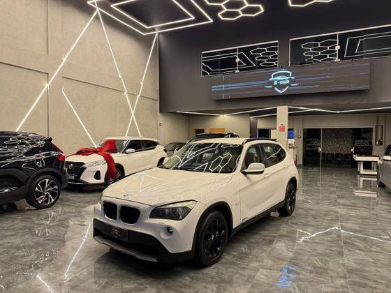 BMW X1 2.0 18I S-DRIVE 4X2 16V GASOLINA 4P AUTOMÁTICO BMW X1 2.0 18I S-DRIVE 4X2 16V GASOLINA 4P AUTOMÁTICO